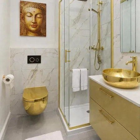 Hanza Tower Original 23 Pool & Apartamento *